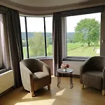 La Roseraie Pensionat 4*