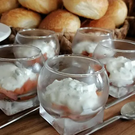 Гостевой дом La Roseraie Ставело