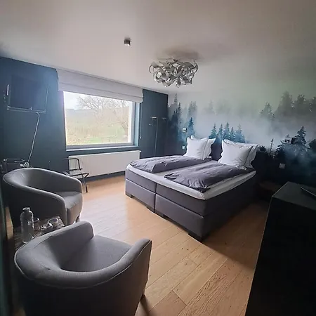 La Roseraie 4*