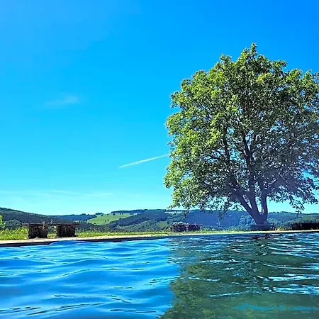 La Roseraie 4* Ставело